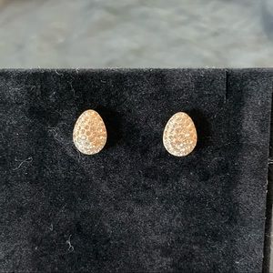 Beautiful Swarovski crystal earrings, ombré